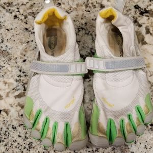 Vibram shoes